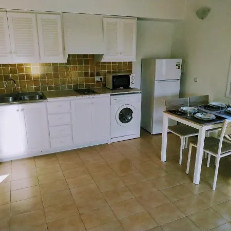 Con Piscina Y Terraza En Ciudadela De Menorca Apartmán Cala'N Blanes (Menorca)